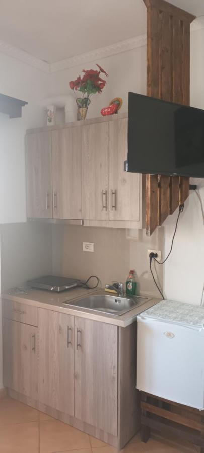 Apartments Resul Pushi Ksamil Exterior photo